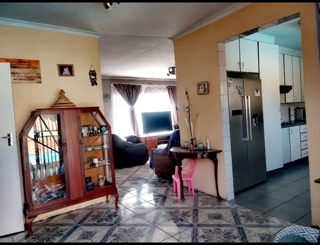 3 BEDROOM HOUSE FOR SALE IN BRACKENDOWNS